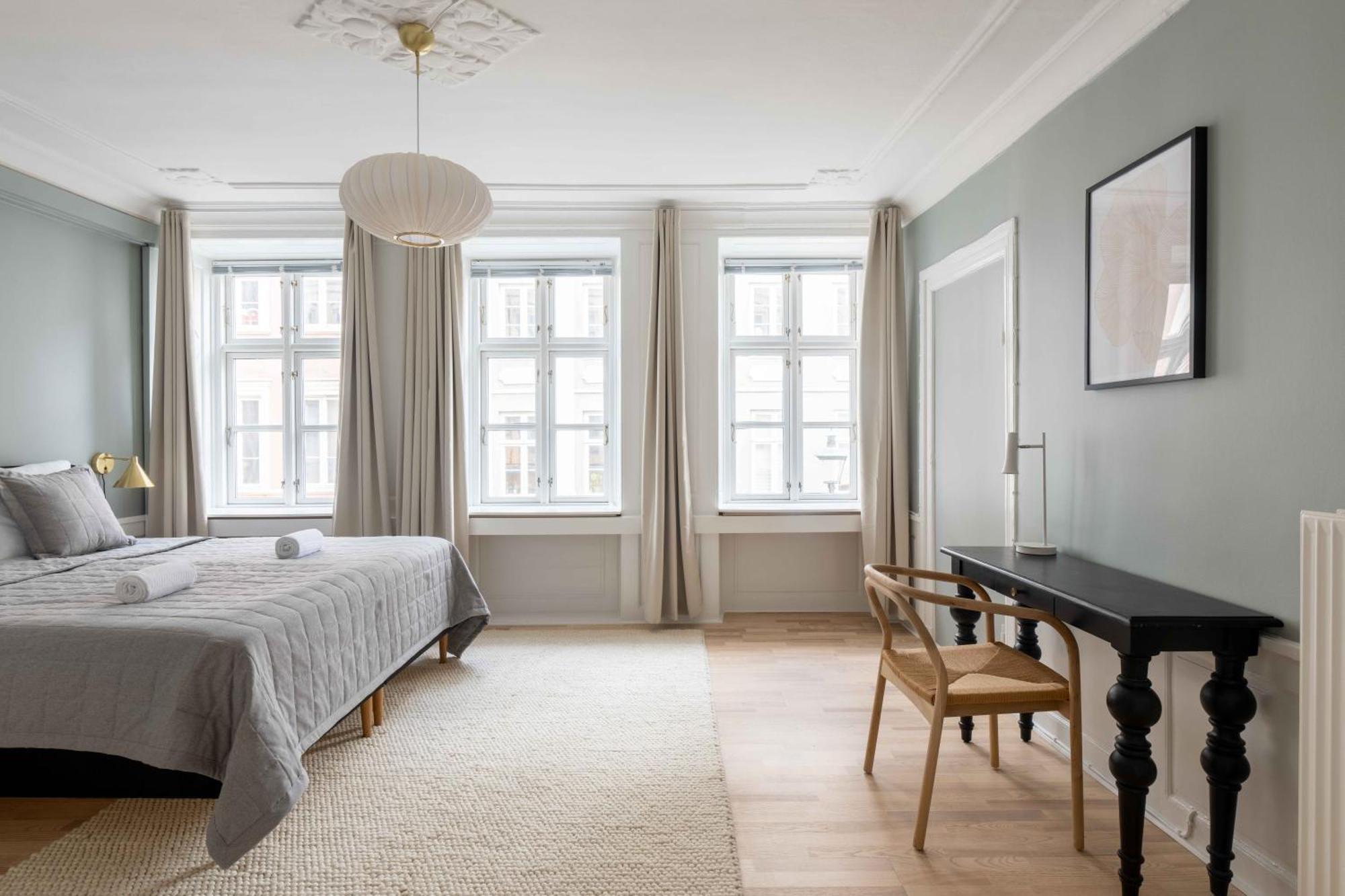 Spacious Tivoli Gardens Apartment W 3 Bedrooms 코펜하겐 외부 사진